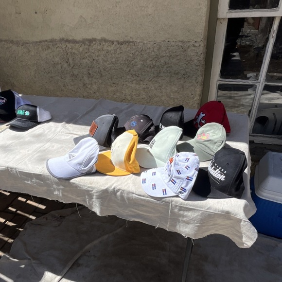Adidas, Maison de Ville Other - (10) Lot assortment-Adidas, adjustable, men's multicolor, Denver Broncos, hats